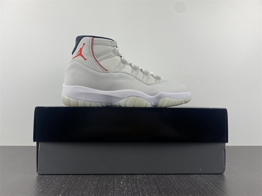 Air Jordan 11 ??Platinum Tint